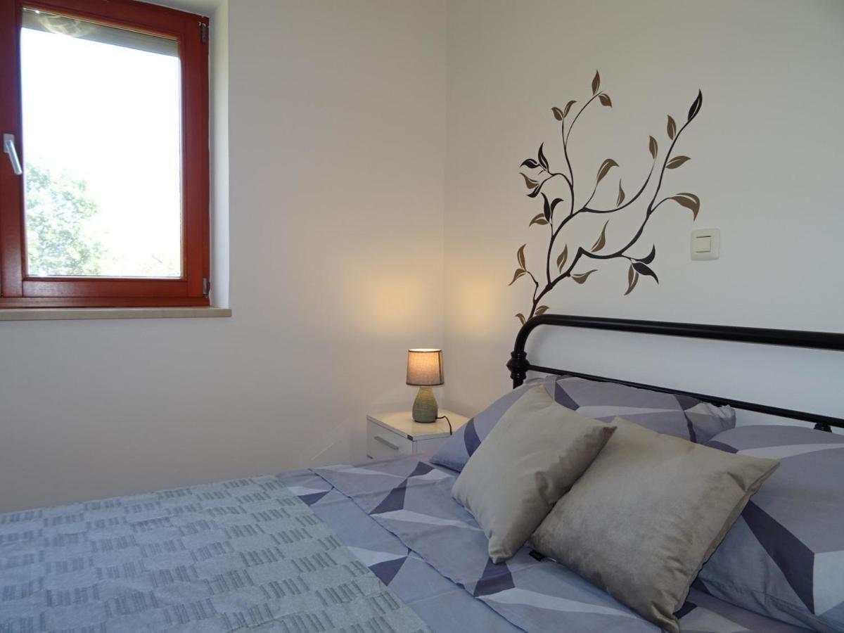 Apartment Erika Premantura Eksteriør bilde