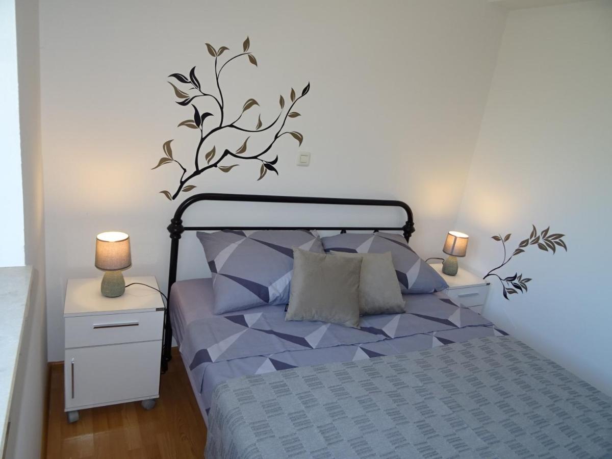 Apartment Erika Premantura Eksteriør bilde